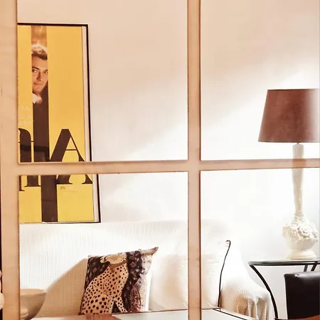 Naranjas De Reina Mercedes Apartment